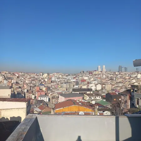 Ξενοδοχείο με διαμερίσματα Taksim 52 3*